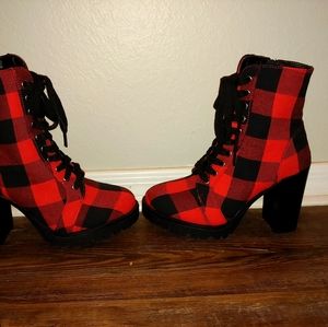 COPY - Plaid chunky heels